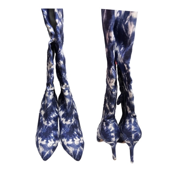 Gianni Bini blue and white heel boots
bLCK FRIDAY DEALS - Picture 1 of 5